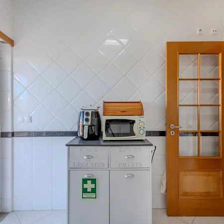 Bernies Folly By Interhome Apartamento