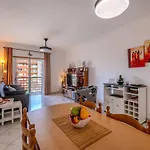 Bernies Folly By Interhome * Armação de Pêra